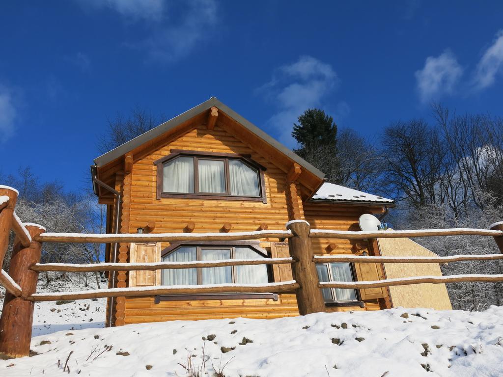 Cottage Goyra Iaremcea Exterior foto